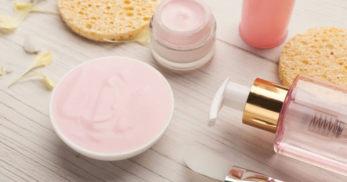 Les produits de beauté peuvent-ils causer de l’acné ?
