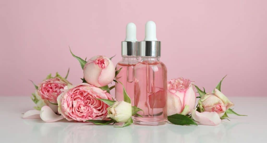 Les ingrédients naturels et synthétiques pour les soins de la peau